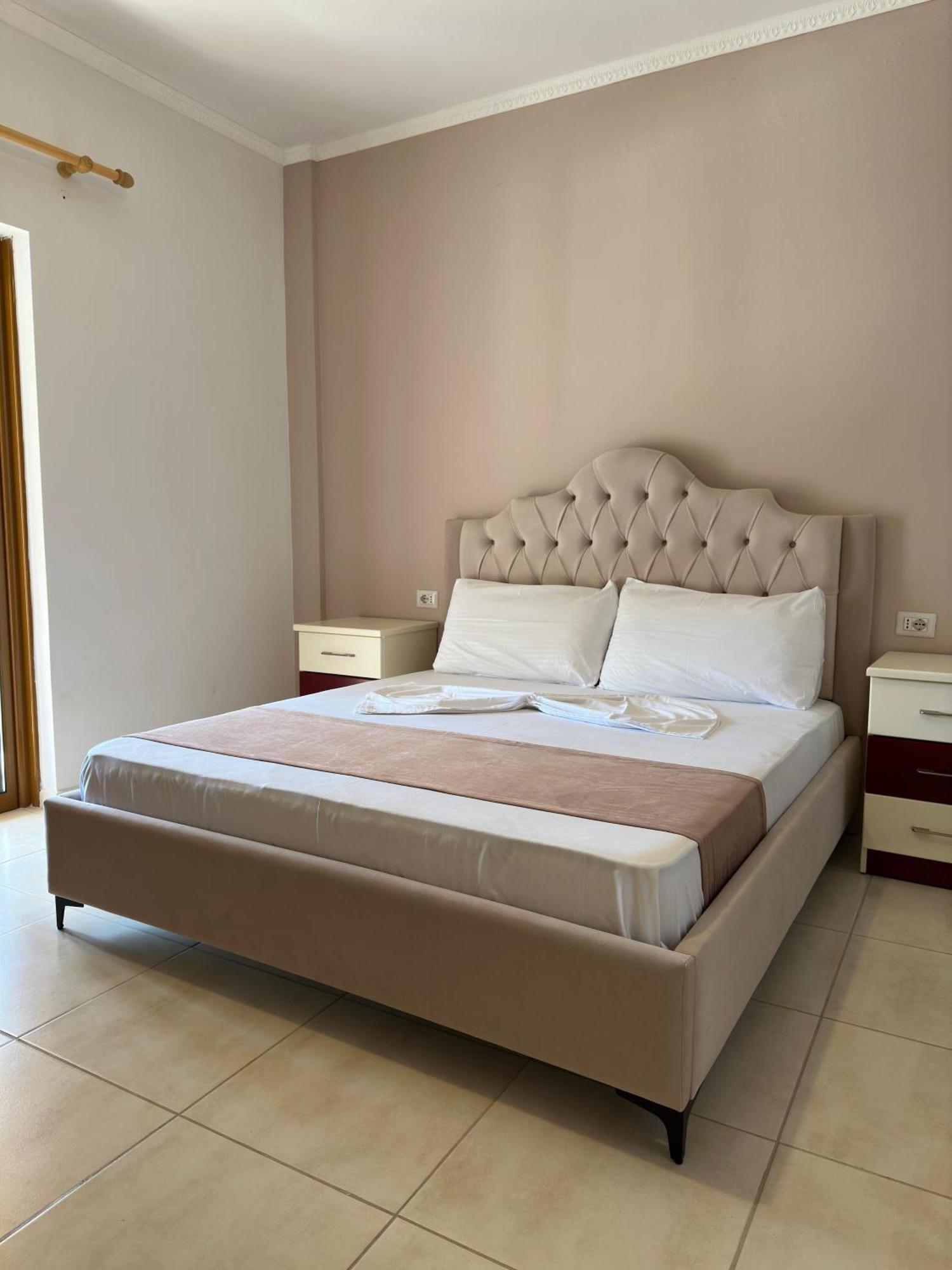Evelina Ernild Rooms Saranda Dış mekan fotoğraf